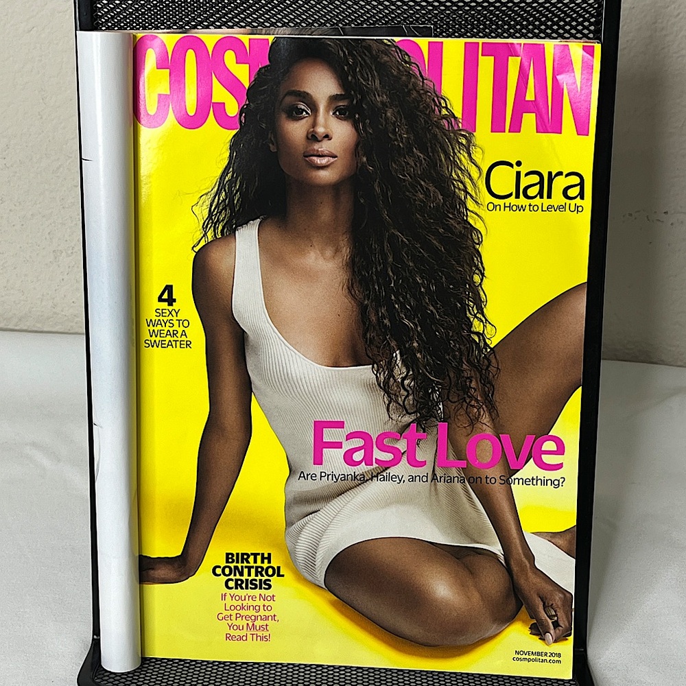 Cosmopolitan Magazine November 2018 Singer Artist Ciara Discontinued Magazine